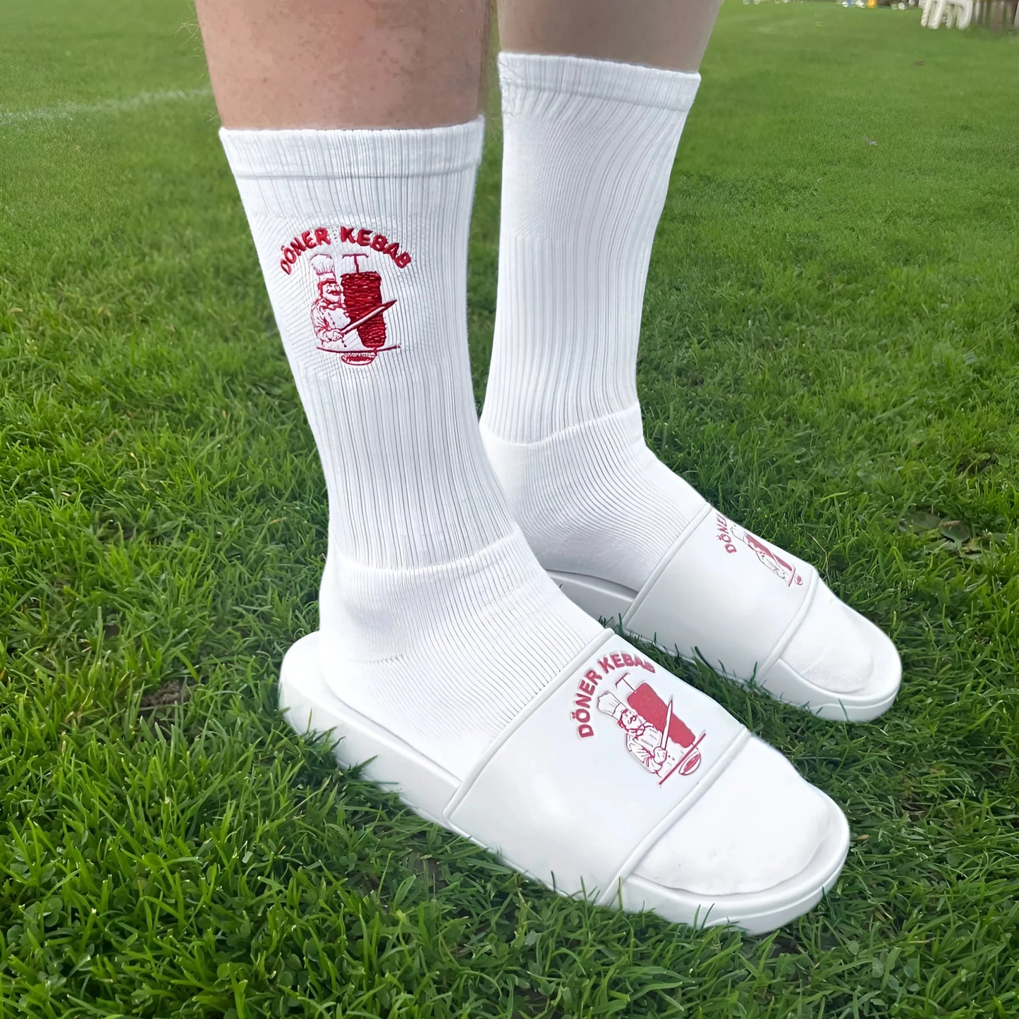 Döner Kebab Socken bestickt.